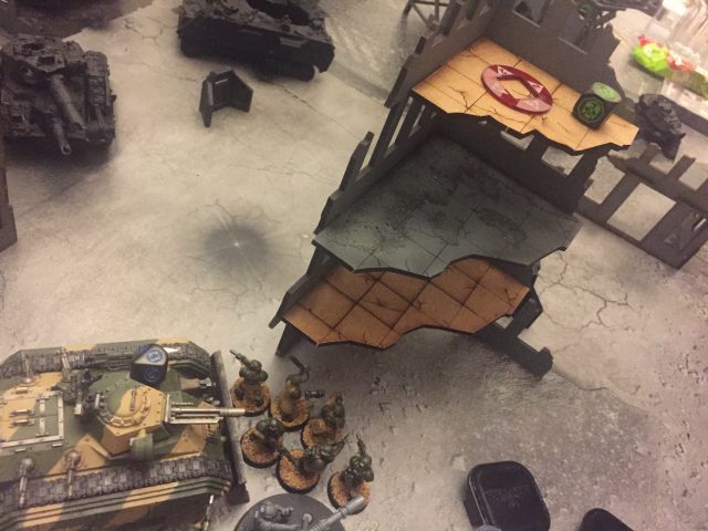 Chimera disembarks its troops to take this ruin with an objective on the top floor