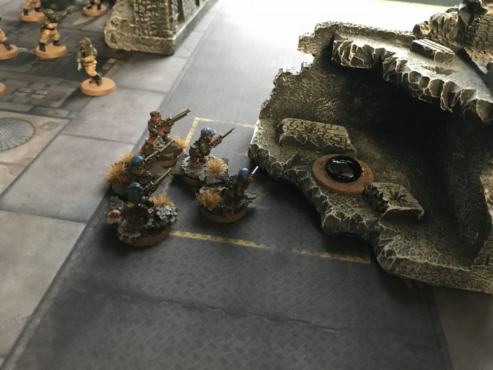 Ratlings holding an objective - Death Guard vs Astra Militarum