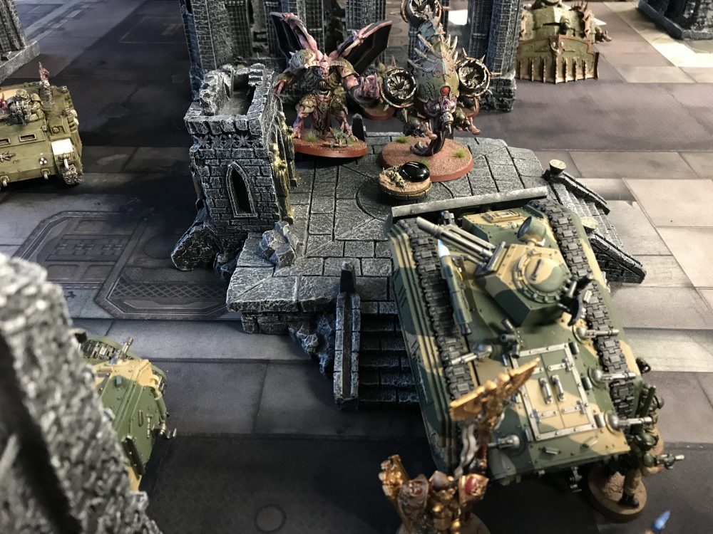 The battle for the centre begins - Death Guard vs Astra Militarum