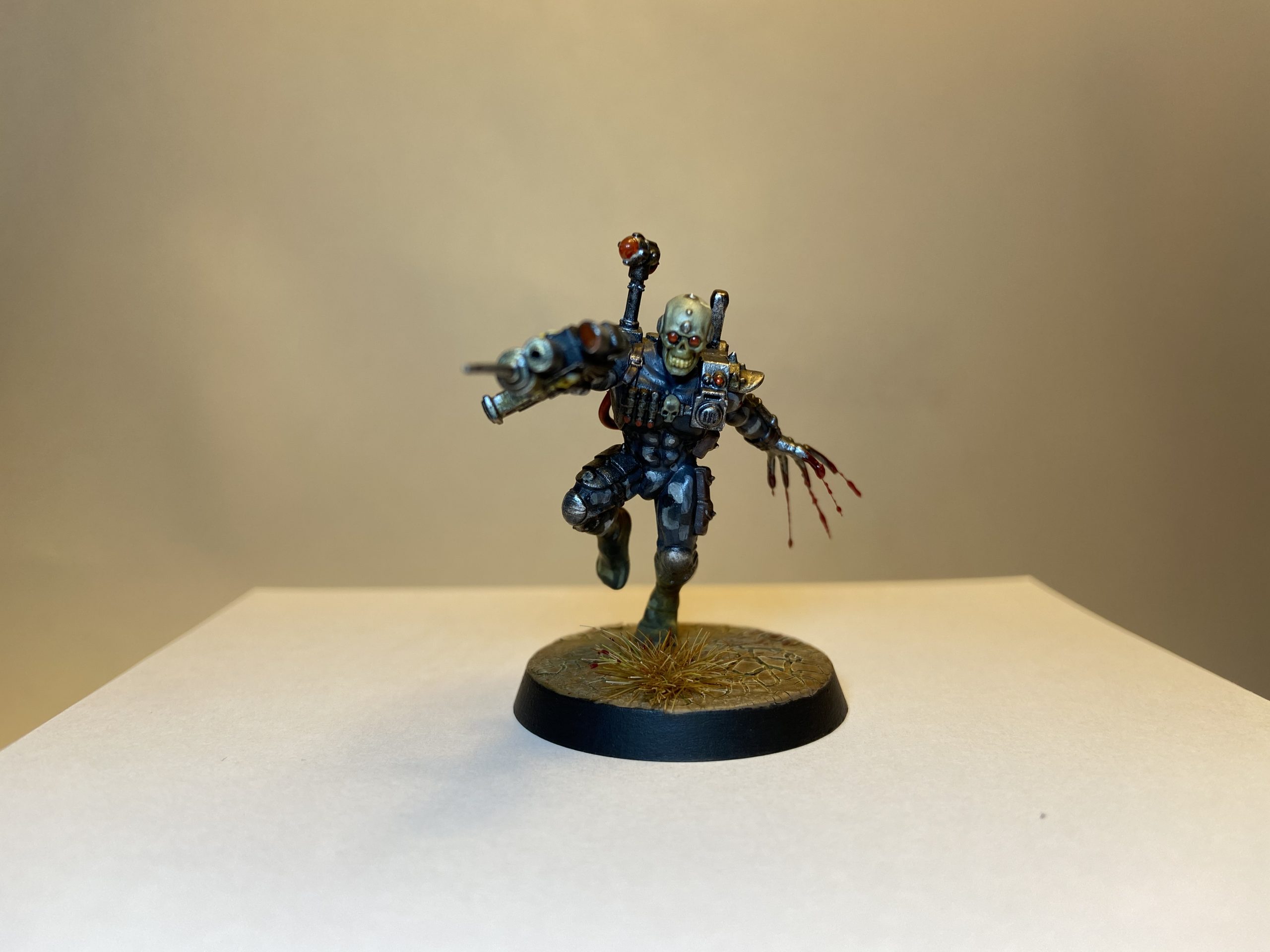 Warhammer 40,000 Eversor Assassin commission painted.