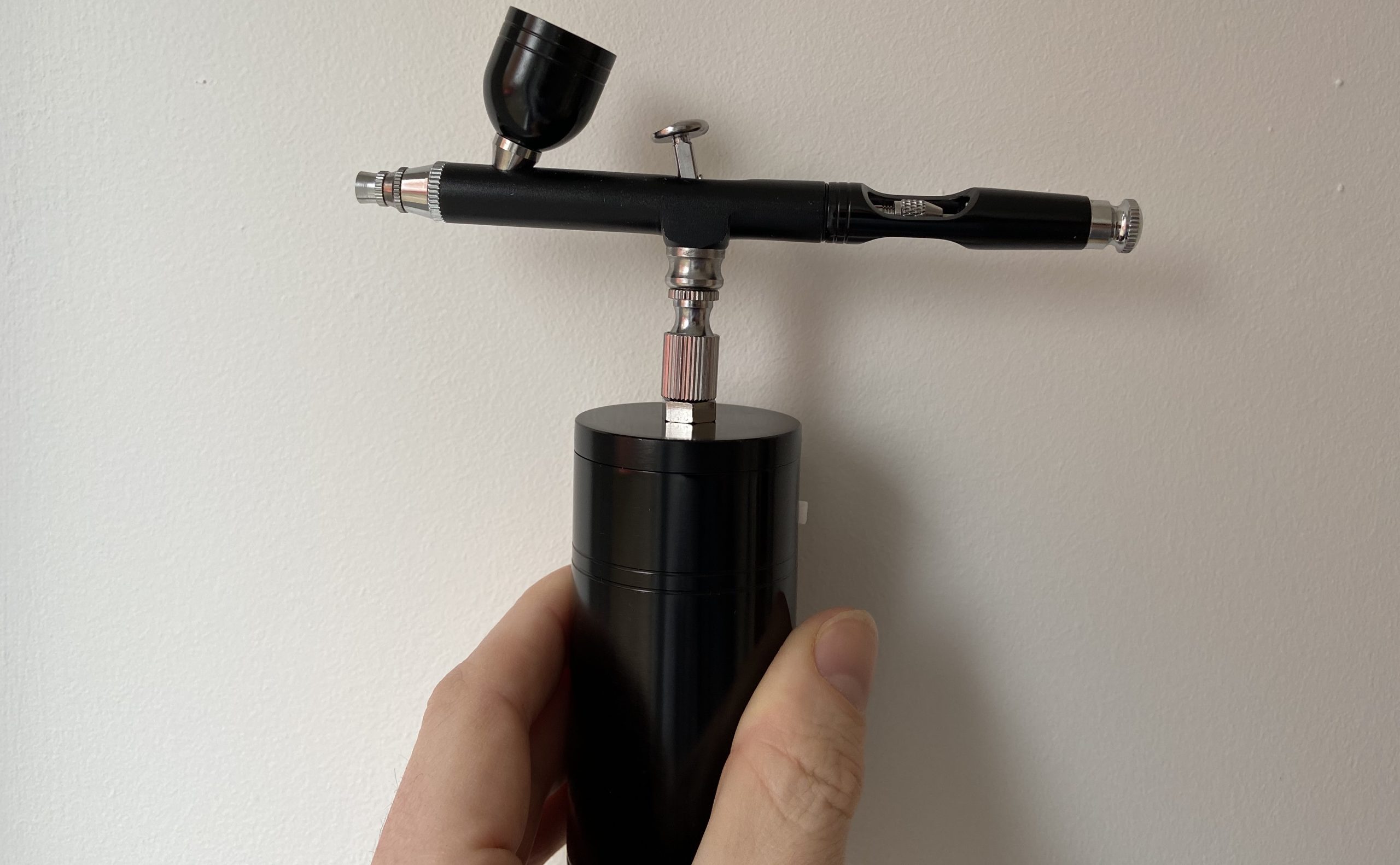 Mini Airbrush With Compact Compressor - Hobbyist Edition – Neat and Handy